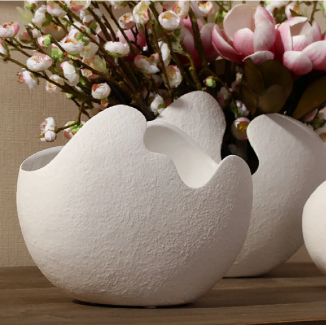 Современный простой акриловый круглый кованый настенный светильник Fiesta Современный простой акриловый круглый кованый настенный светильник Fiesta