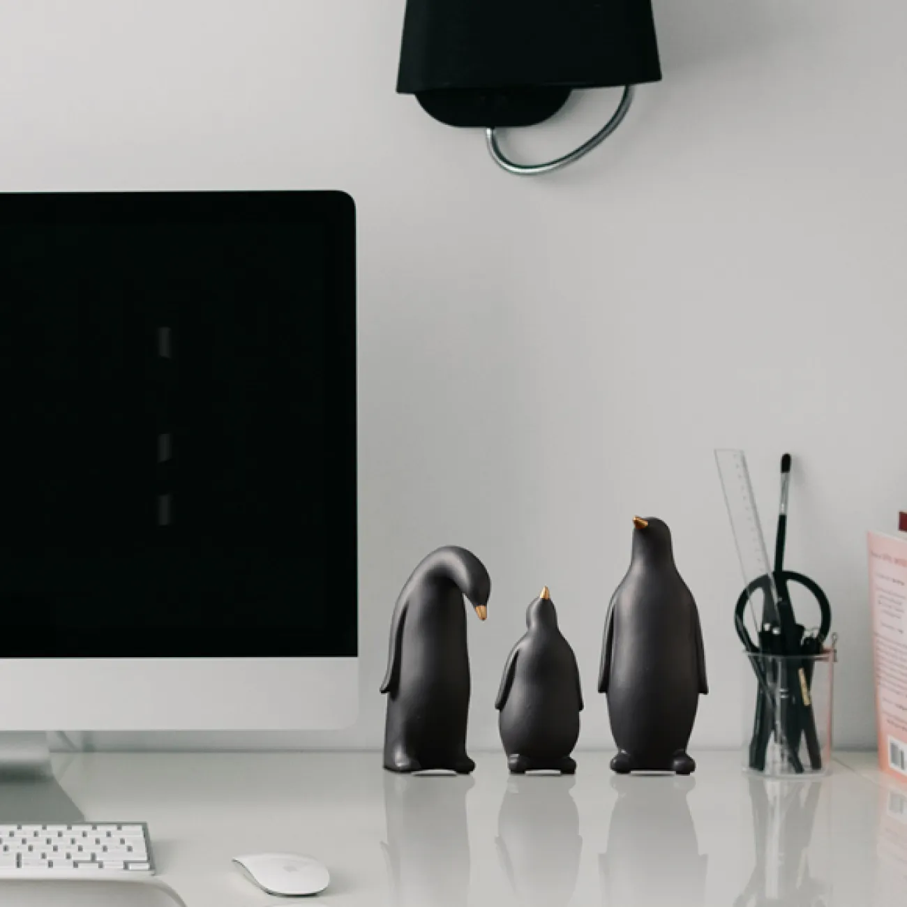 Декорация статуэтка пингвин из смолы Декорация статуэтка пингвин из смолы