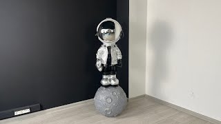 Скульптура астронавт на луне LaLume DK20943-23