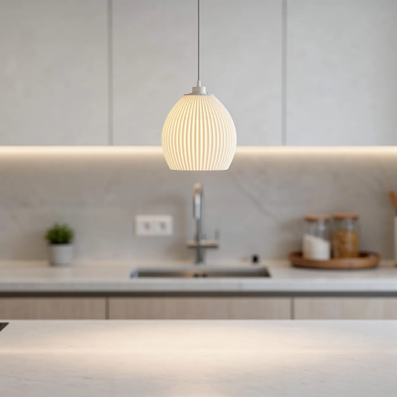 Подвесной светильник Ribbed Dome с рифлёным плафоном от LaLume