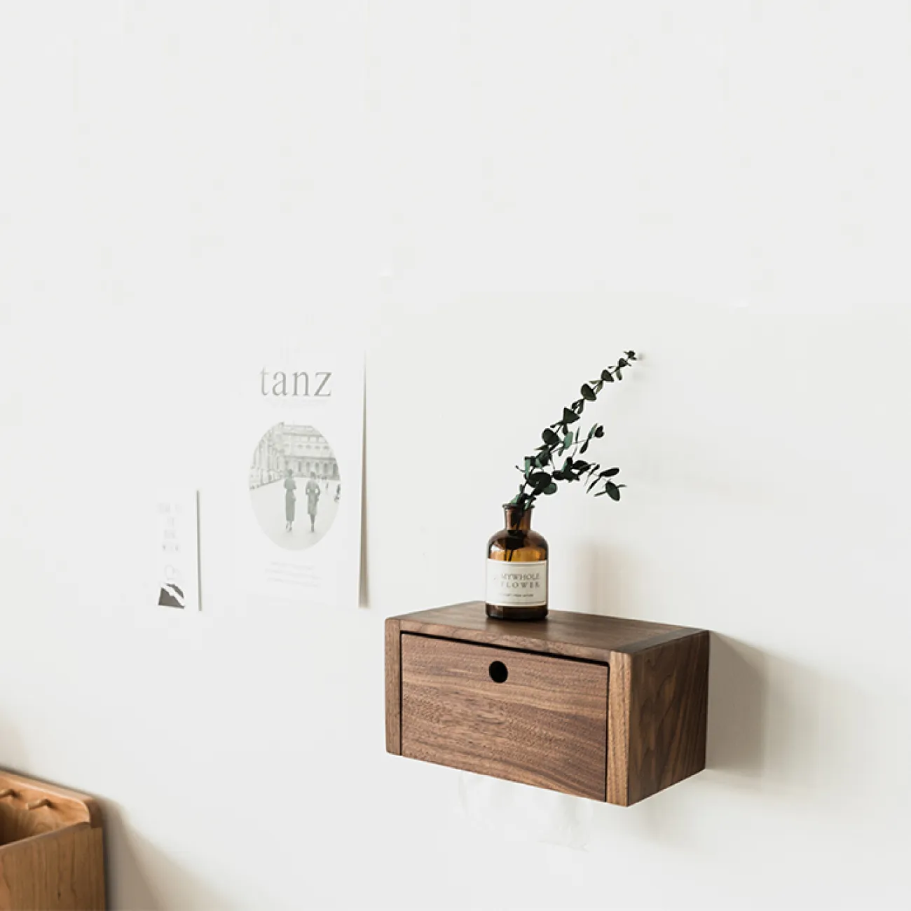 Подвесная салфетница из массива дерева WOODSTIK 35633-29 Подвесная салфетница из массива дерева WOODSTIK 35633-29