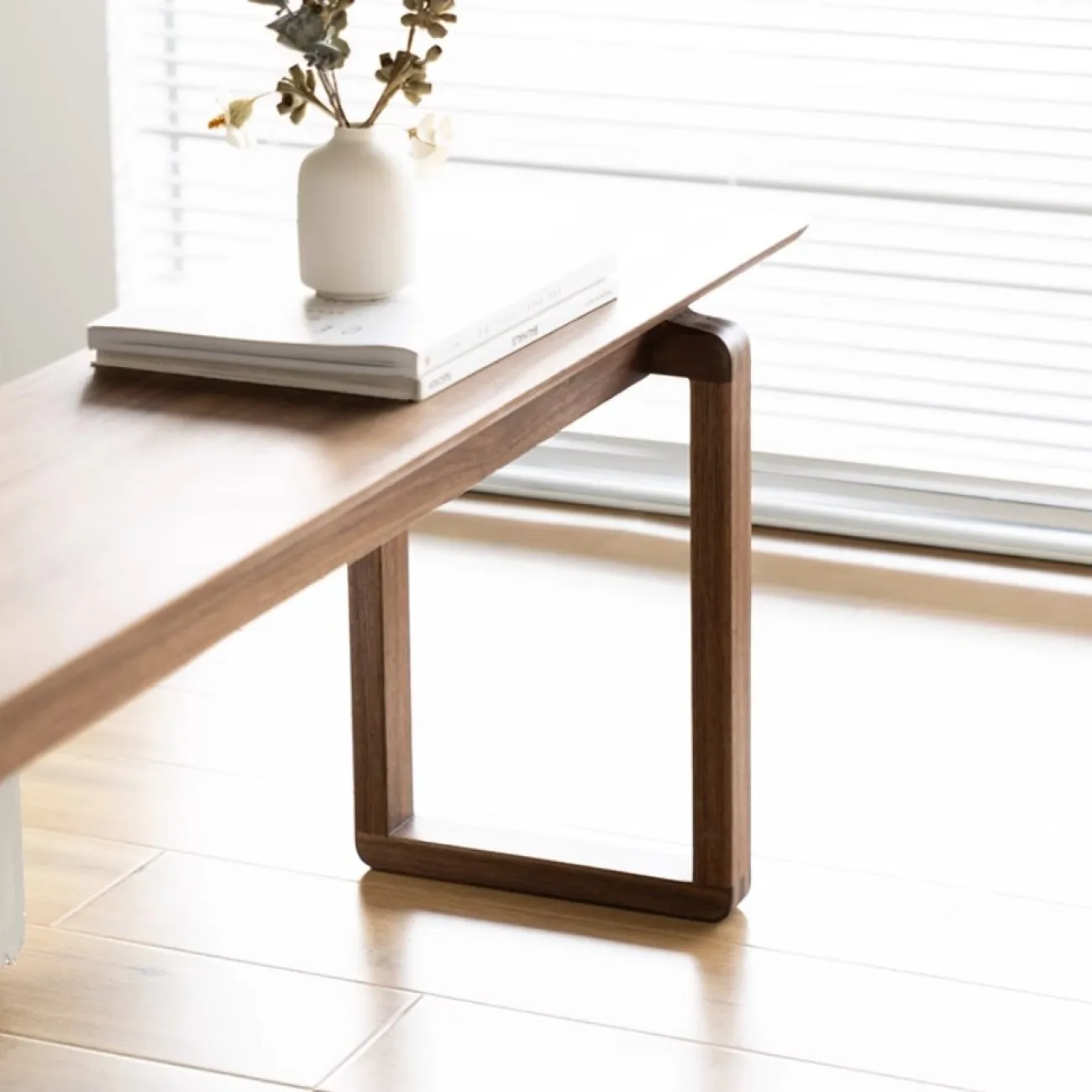 Cкандинавская скамья из цельного дерева WOODSTIK 35636-29 Cкандинавская скамья из цельного дерева WOODSTIK 35636-29