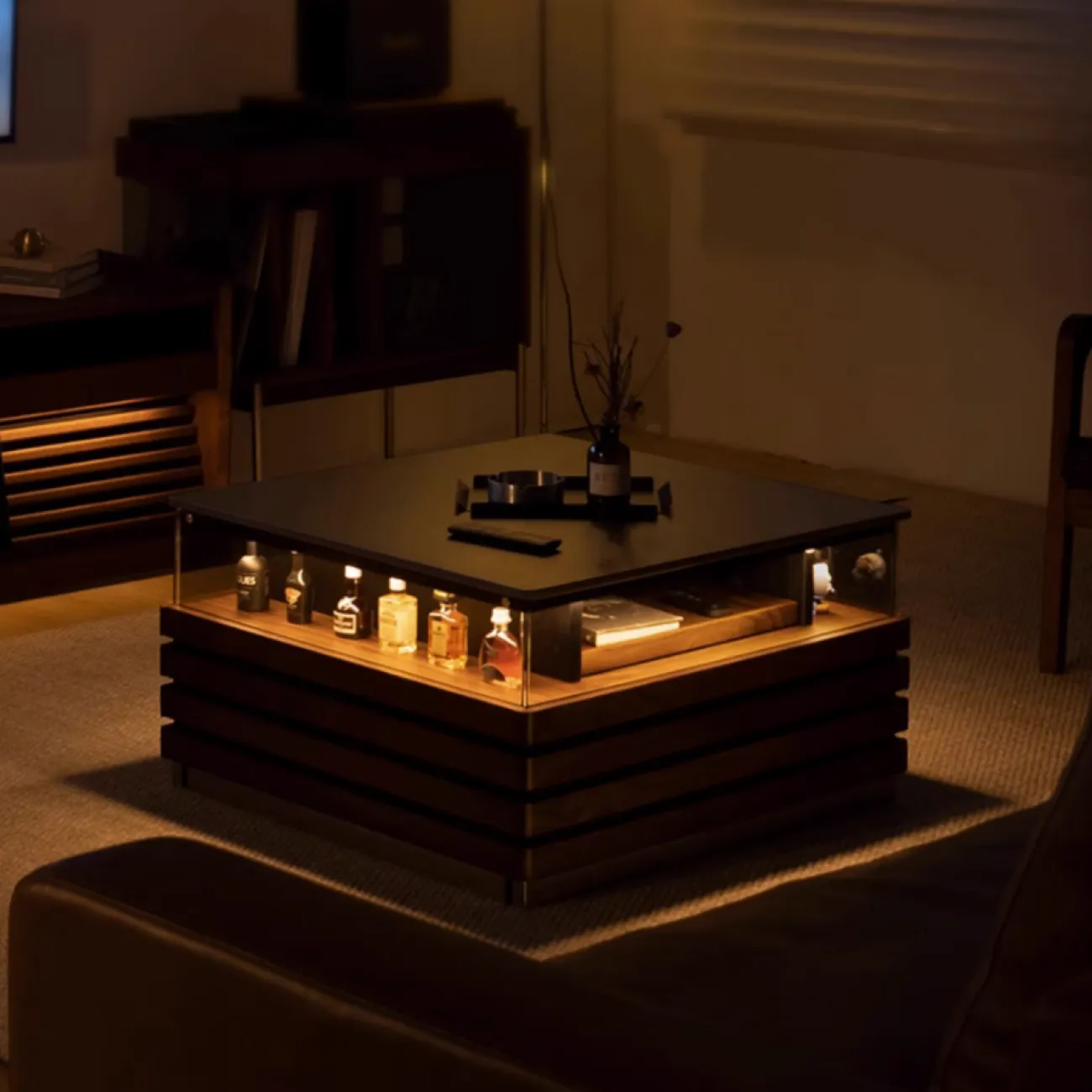 Журнальный столик из массив дерева с подсветкой WOODSTIK 35644-29