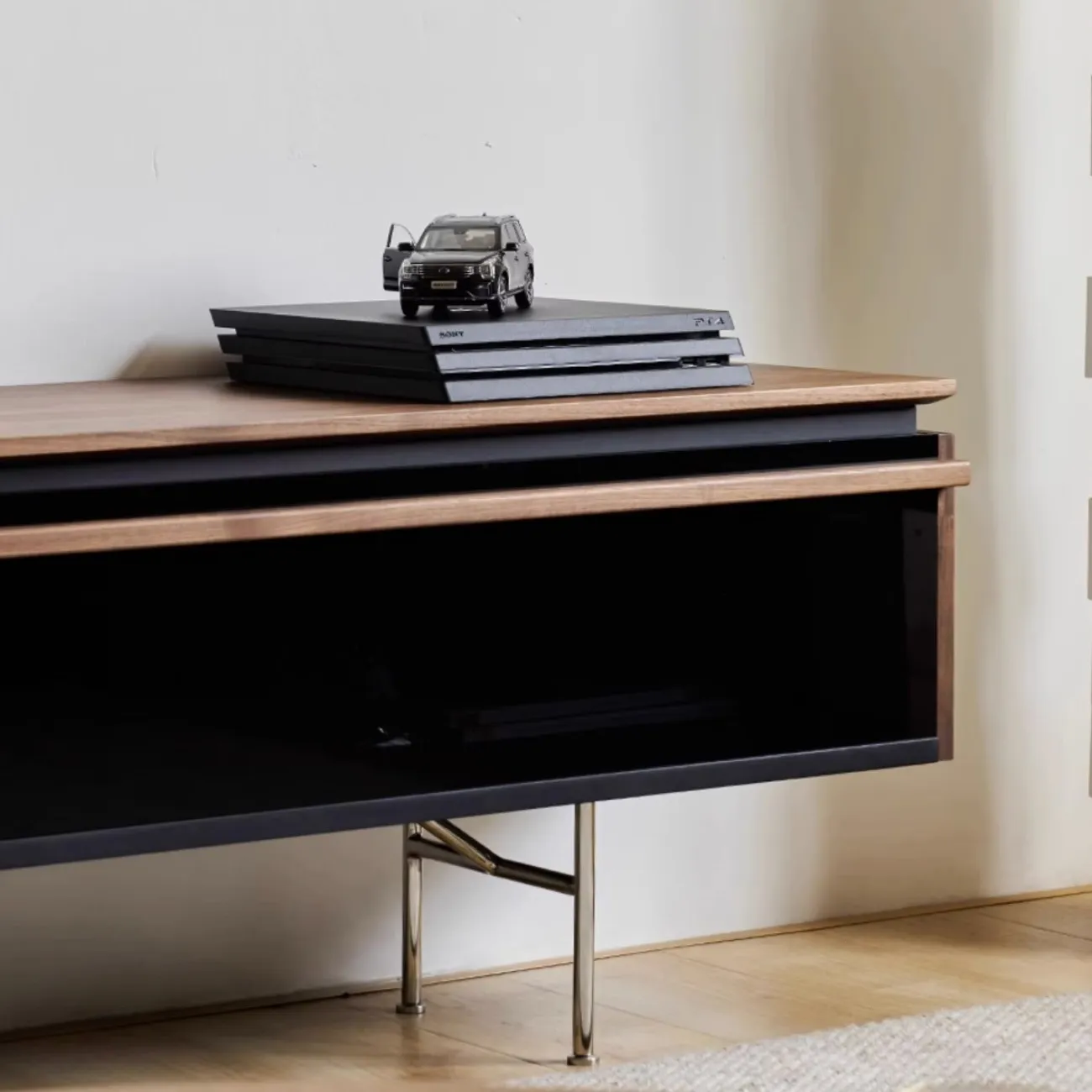 Тумба под телевизор из массива дерева со стеклянной дверцей WOODSTIK 35645-29