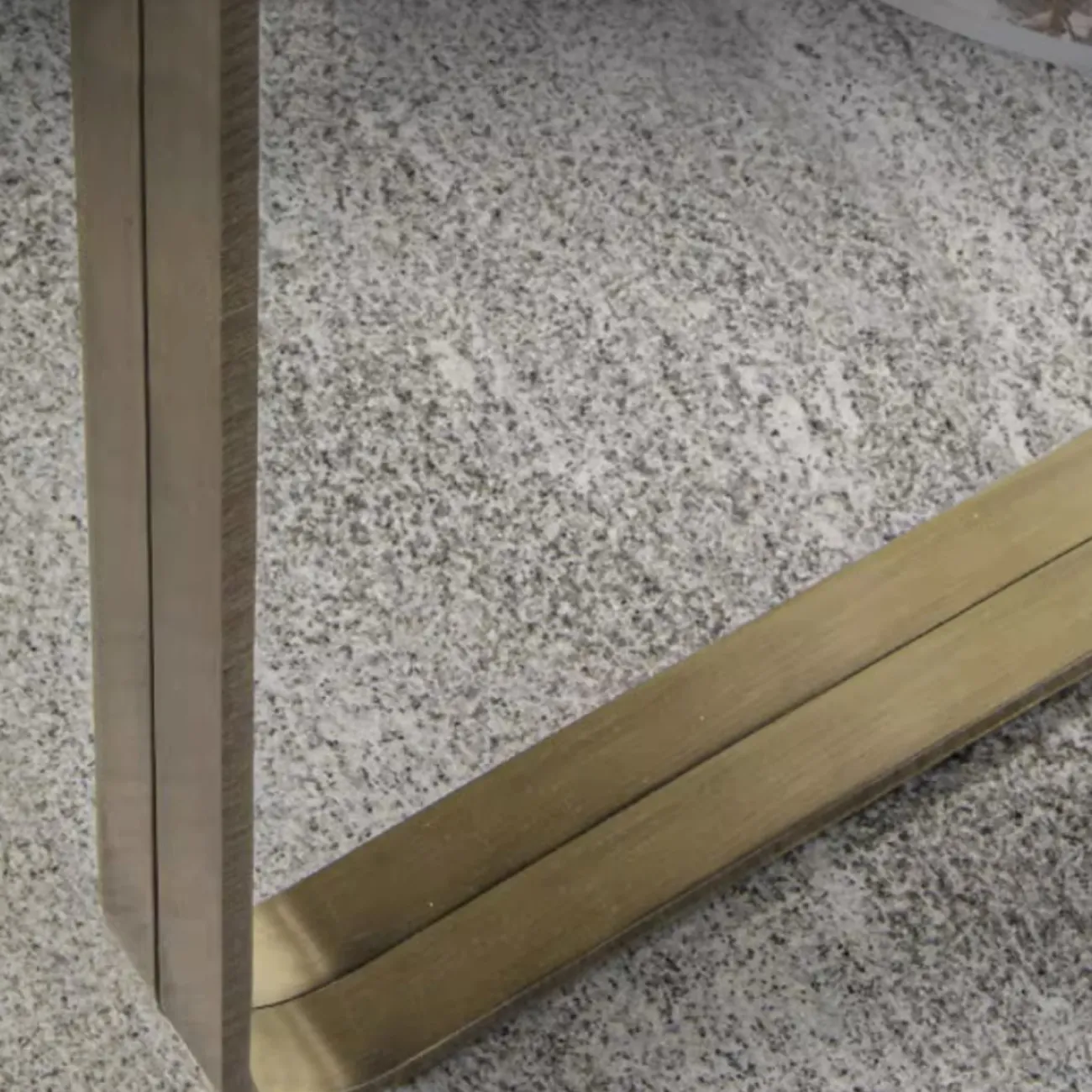 Современный консольный столик из натурального камня XPW 35696-29