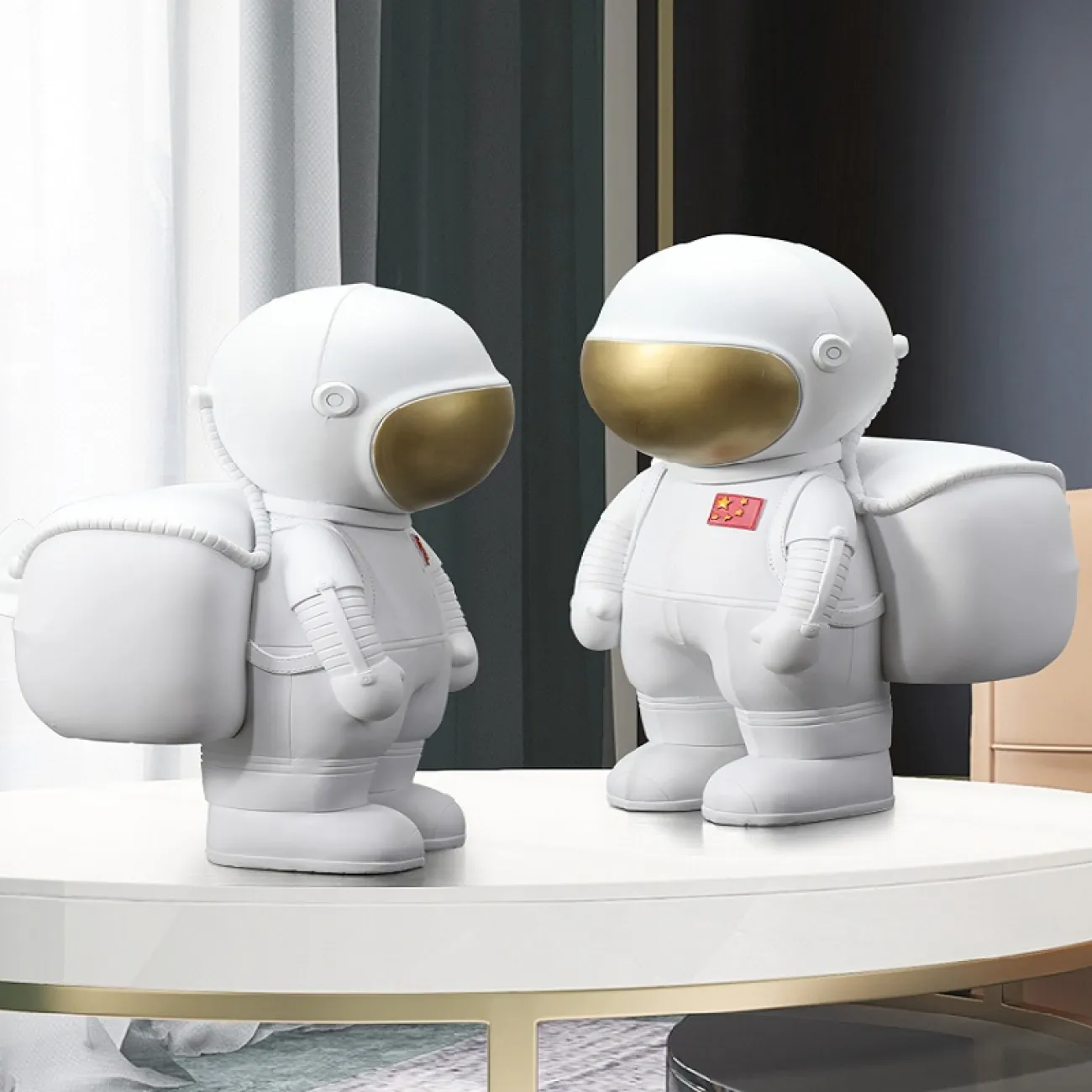 Настольная статуэтка Spaceman ручной росписи Настольная статуэтка Spaceman ручной росписи